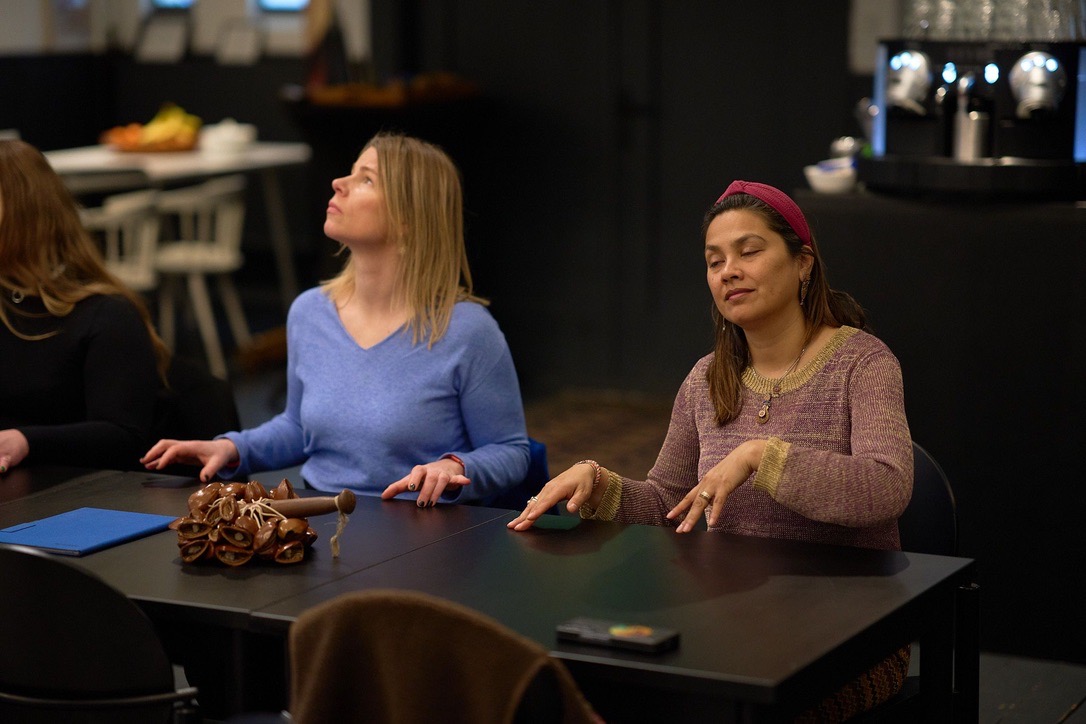 In session: making room for silence before the conversation starts.
